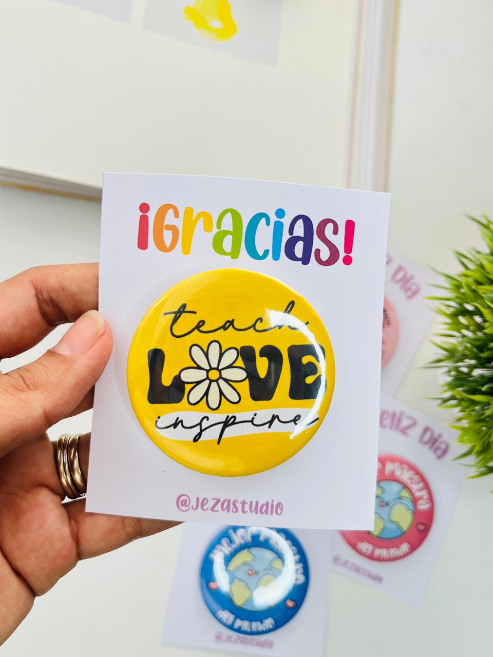 Fotoboton Teach Love Inspire