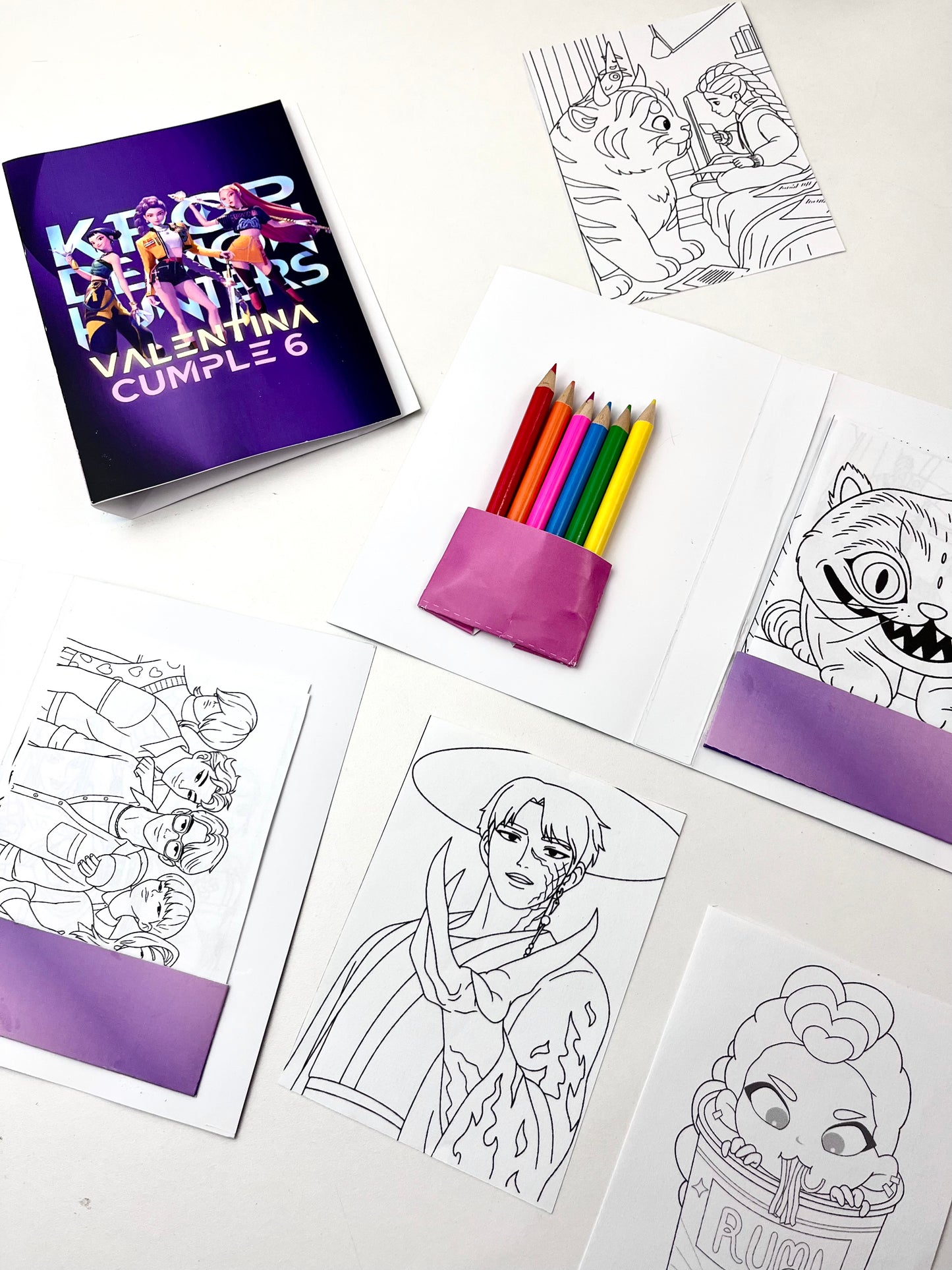 🖍️ Set para Dibujar Infantil (Paquete con 30 sets)  Demon Hunters